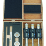 Digital 3-Point Internal Micrometer Set